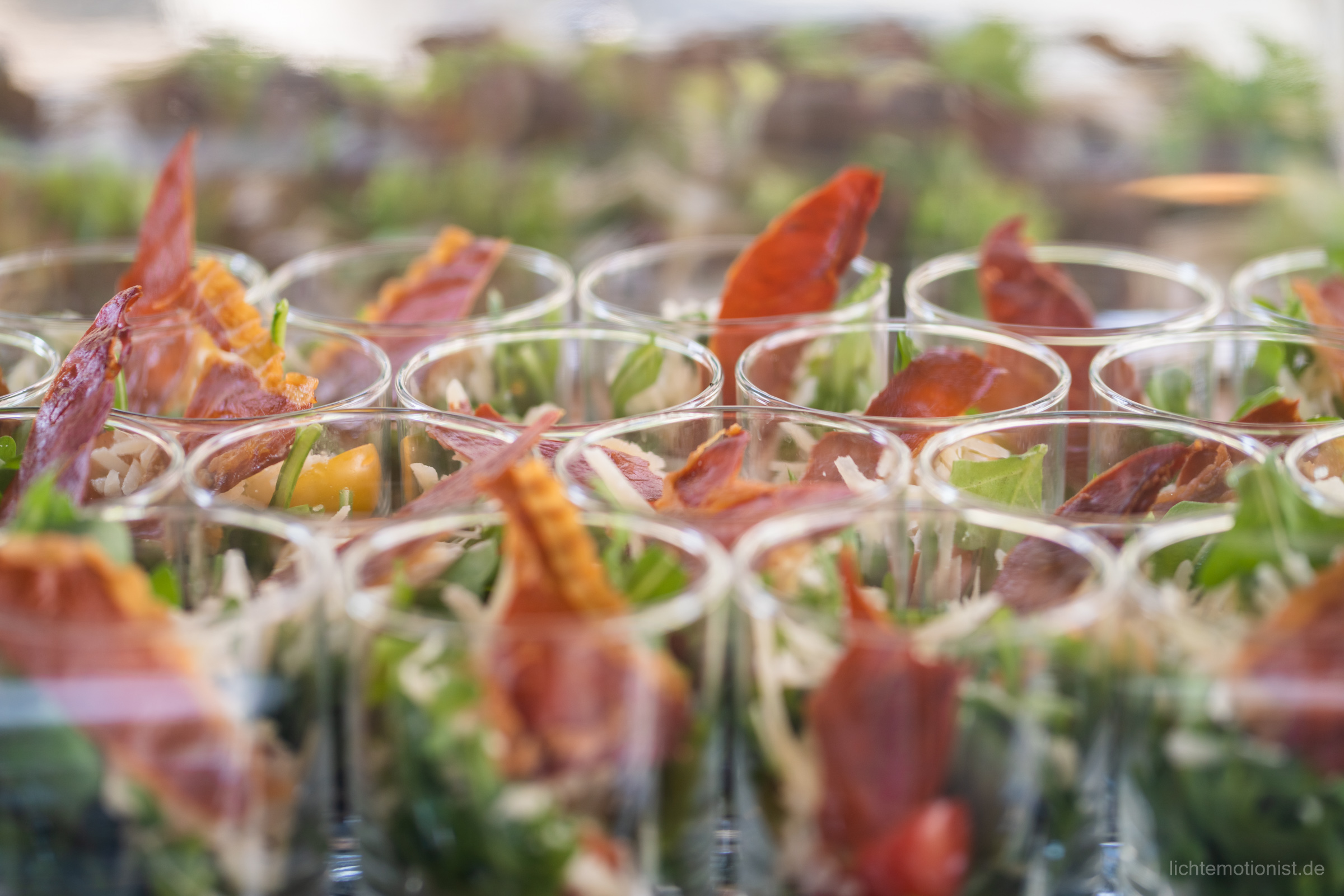 Restaurant: Grillabende mittwochs von Juni bis August - Weinstube im Romantik Hotel am Brühl