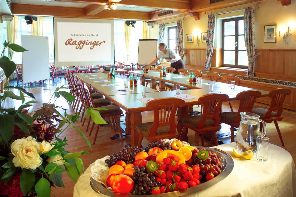 Restaurant: Seminarraum "Sonnensaal" - Hotel Landgasthof Ragginger ****