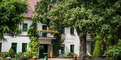 Essen-gehen - Gerichte: Pasta & Nudeln - PLZ 15378 (Deutschland) - Außen Ansicht Landgasthof zum Mühlenteich - Landgasthof zum Mühlenteich