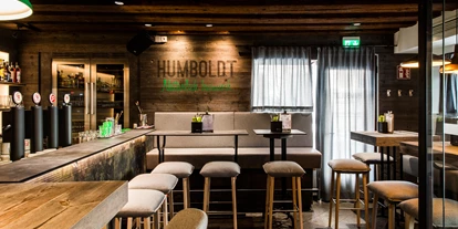 Essen-gehen - rollstuhlgerecht - Salzburg-Stadt Liefering - Barbereich - Humboldt Bio-Restaurant & Bar