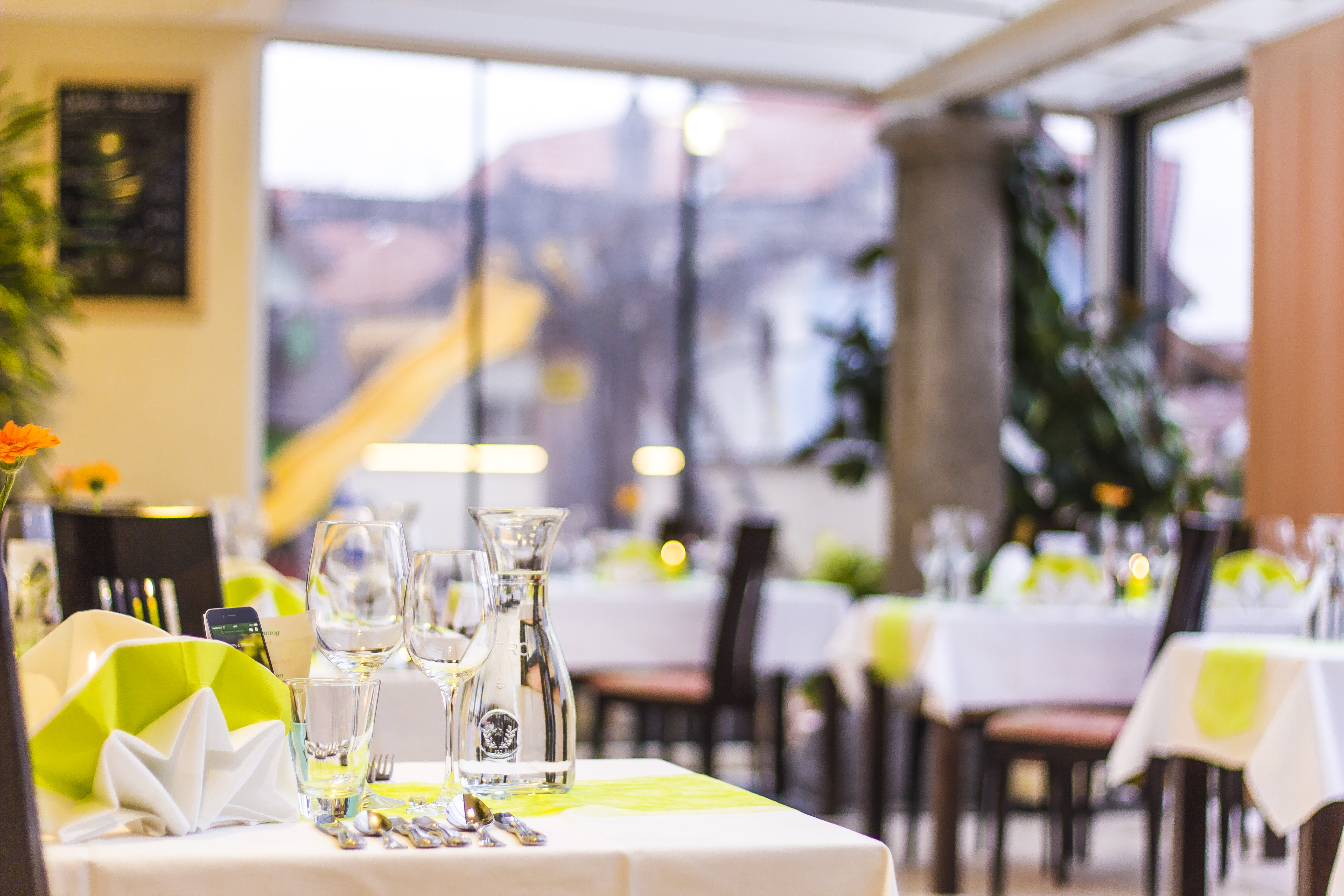 Essen-gehen - Mahlzeiten: Mittagessen - Österreich - Restaurant / Wintergarten - Knappenwirt
