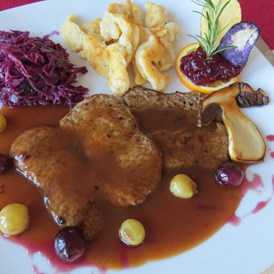 Restaurant: Hirschschnitzerl - Hotel Restaurant Loy