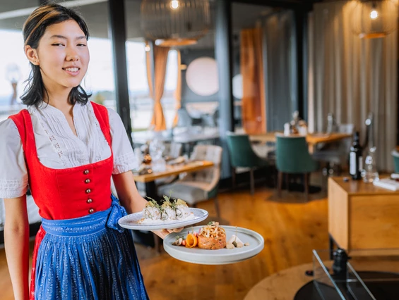 Restaurant: Warme Küche mit Herz serviert - Ratscher Landhaus Lounge