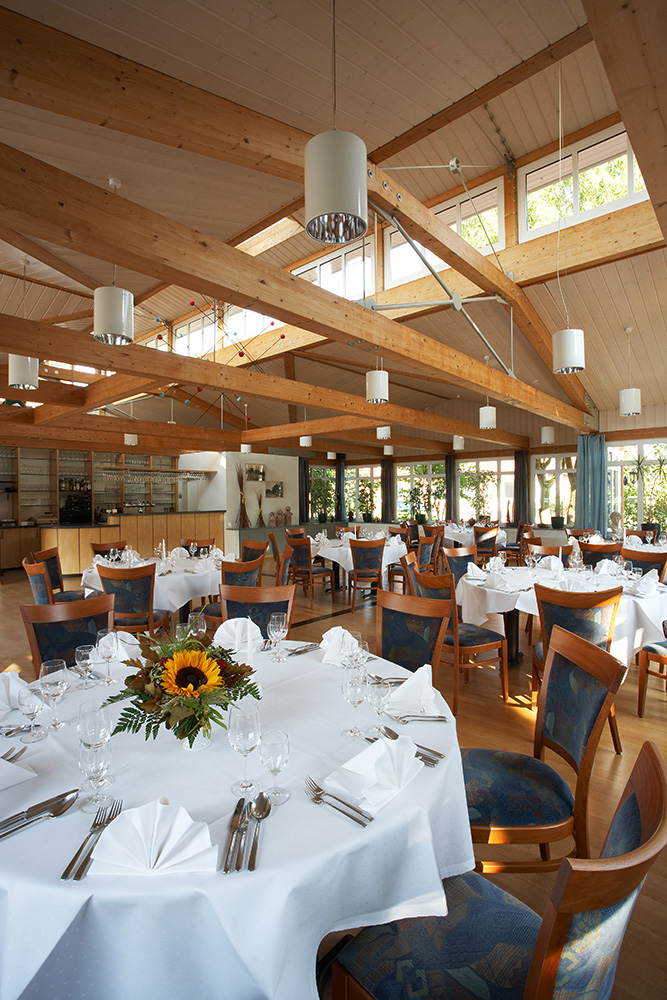 Essen-gehen - Gerichte: Curry - marschachter hof -Saal - Marschachter Hof