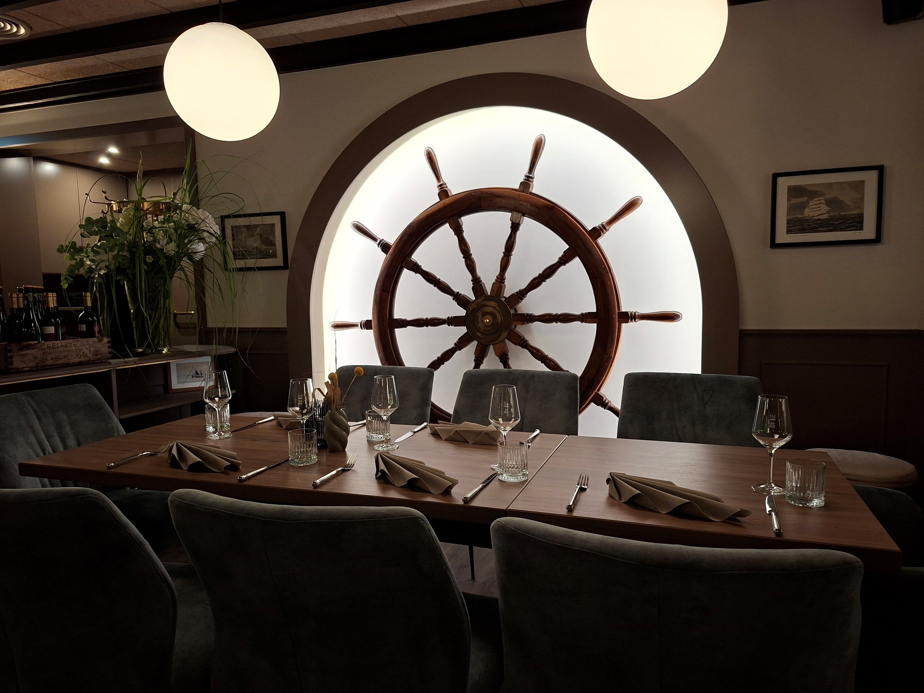 Essen-gehen - Gerichte: Schnitzel - Deutschland - "Seglerheim"  Restaurant am Nassauhafen