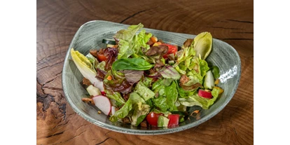 Essen-gehen - Reitdorf - Immer mit auf der Speisekarte - frische, knackige Salatvariationen - Restaurant Stegerbräu - Radstadt