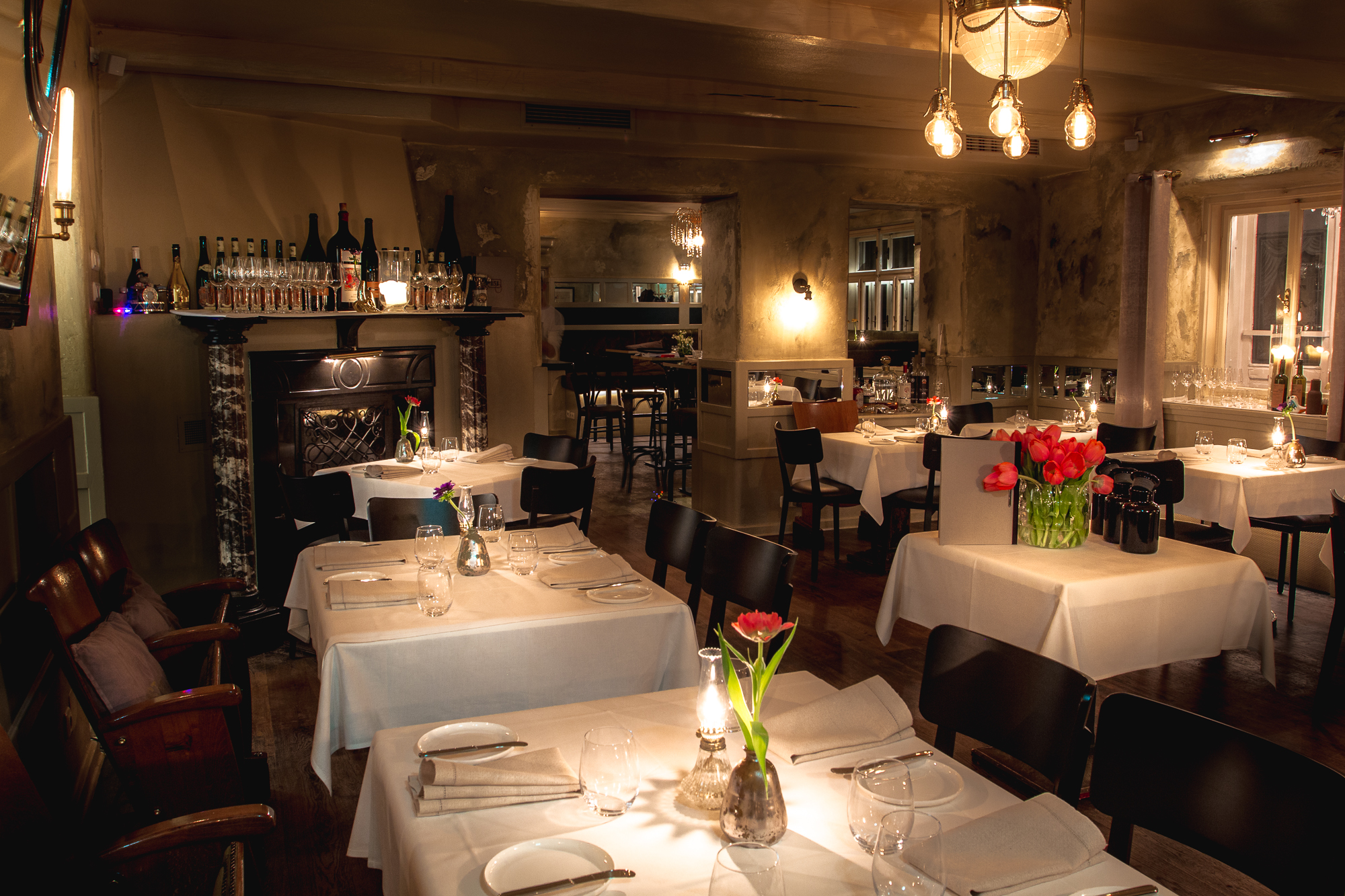 Essen-gehen - Gerichte: Curry - Österreich - kleiner Restaurantbereich mit bis zu 30 Personen - 151 Bistro Bar