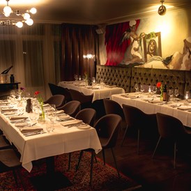 Restaurant: Großer Restaurantbereich mit bis zu 55 Personen - 151 Bistro Bar