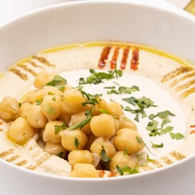 Restaurant: Hummus mit Tahini und Kichererbsen - Restaurant Feinberg's
