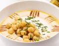 Restaurant: Hummus mit Tahini und Kichererbsen - Restaurant Feinberg's