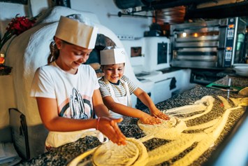 Restaurant: Pizzabackkurs für Kinder - Trattlers Einkehr