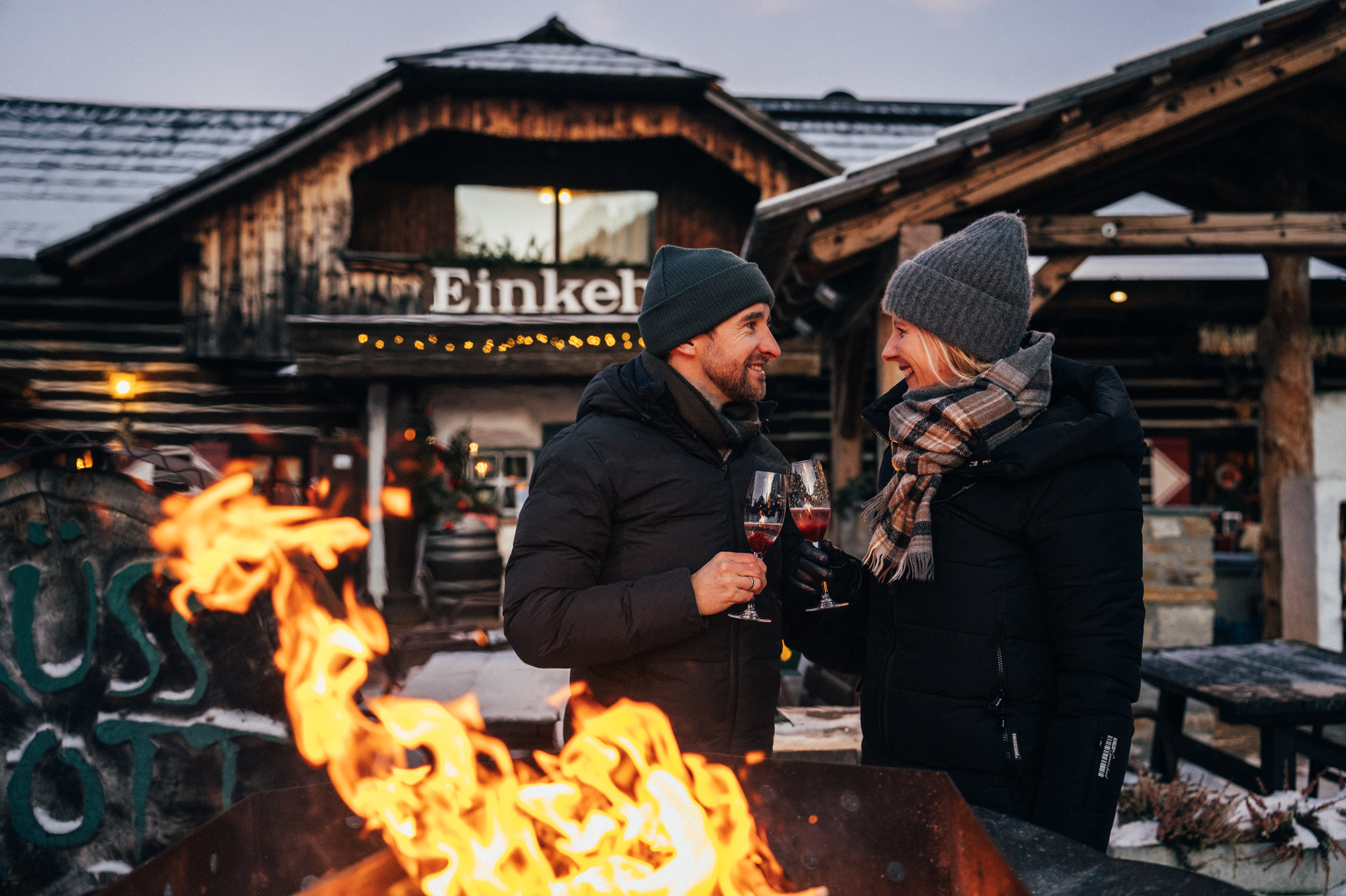 Restaurant: Aperitif an der Feuerschale - Trattlers Einkehr