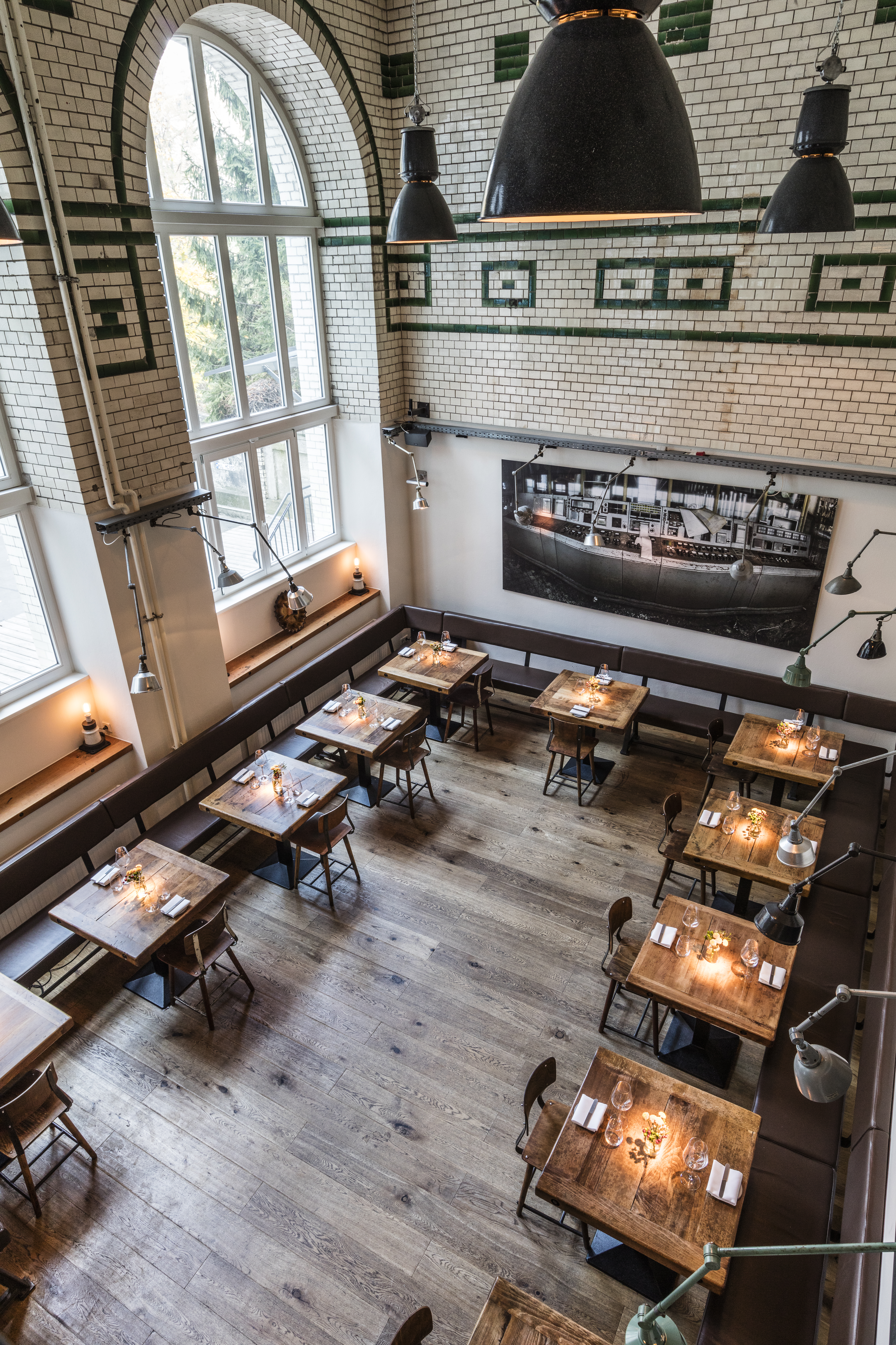 Essen-gehen - Berlin-Stadt - Gastraum - Eins44 Kantine Neukölln