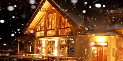 Essen-gehen - Ambiente: klassisch - Lungau - Das Restaurant Ainkehr im Winter. Ein wahrer Hotspot am Katschberg. - Restaurant Ainkehr Katschberg