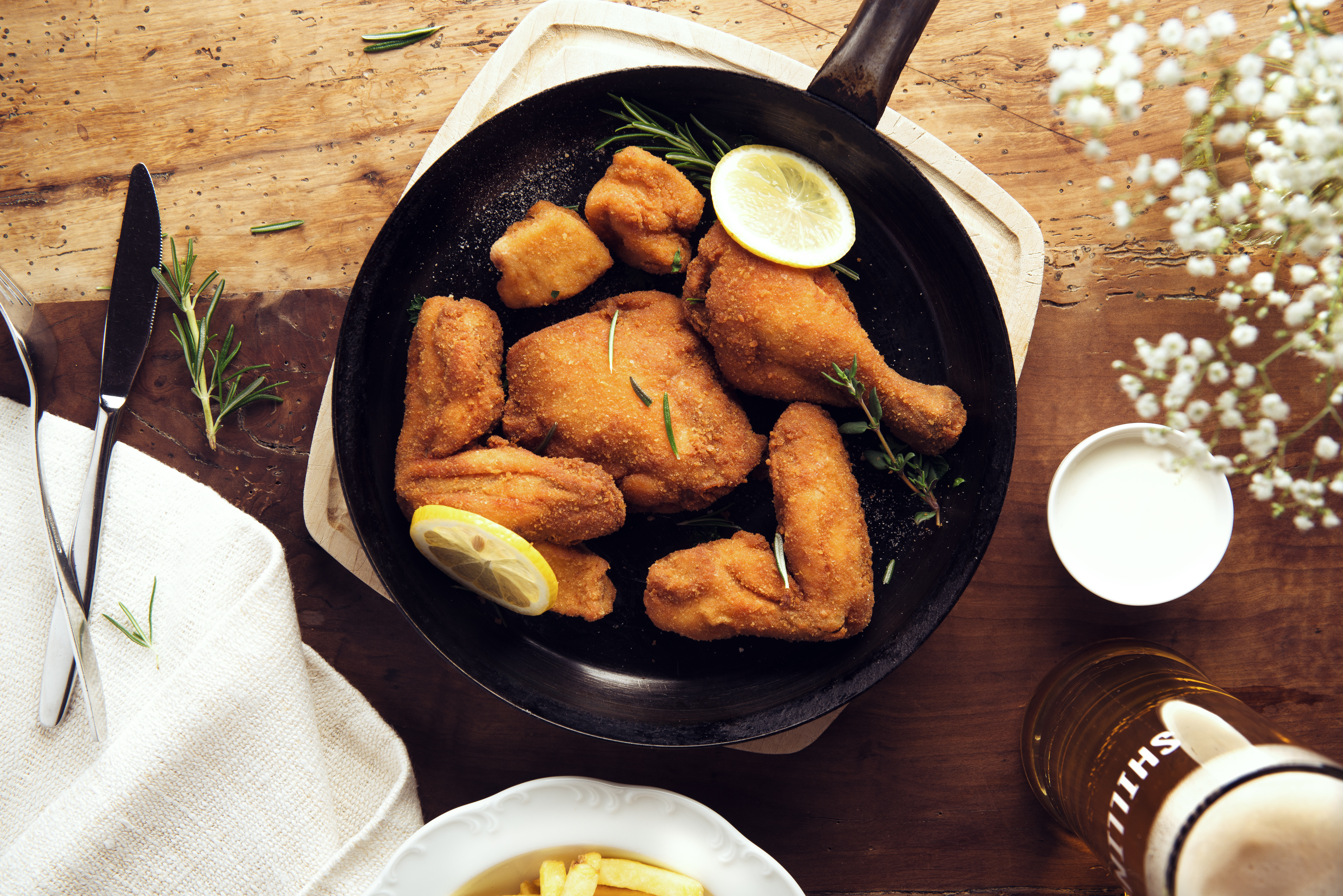 Essen-gehen - rollstuhlgerecht - Kärnten - Unsere Spezialität - das Backhendl - Die Gartenrast