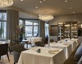 Restaurant: "dasRestaurant" mit Blick auf den Weinschrank  - "dasRestaurant" im Hotel Seepark 