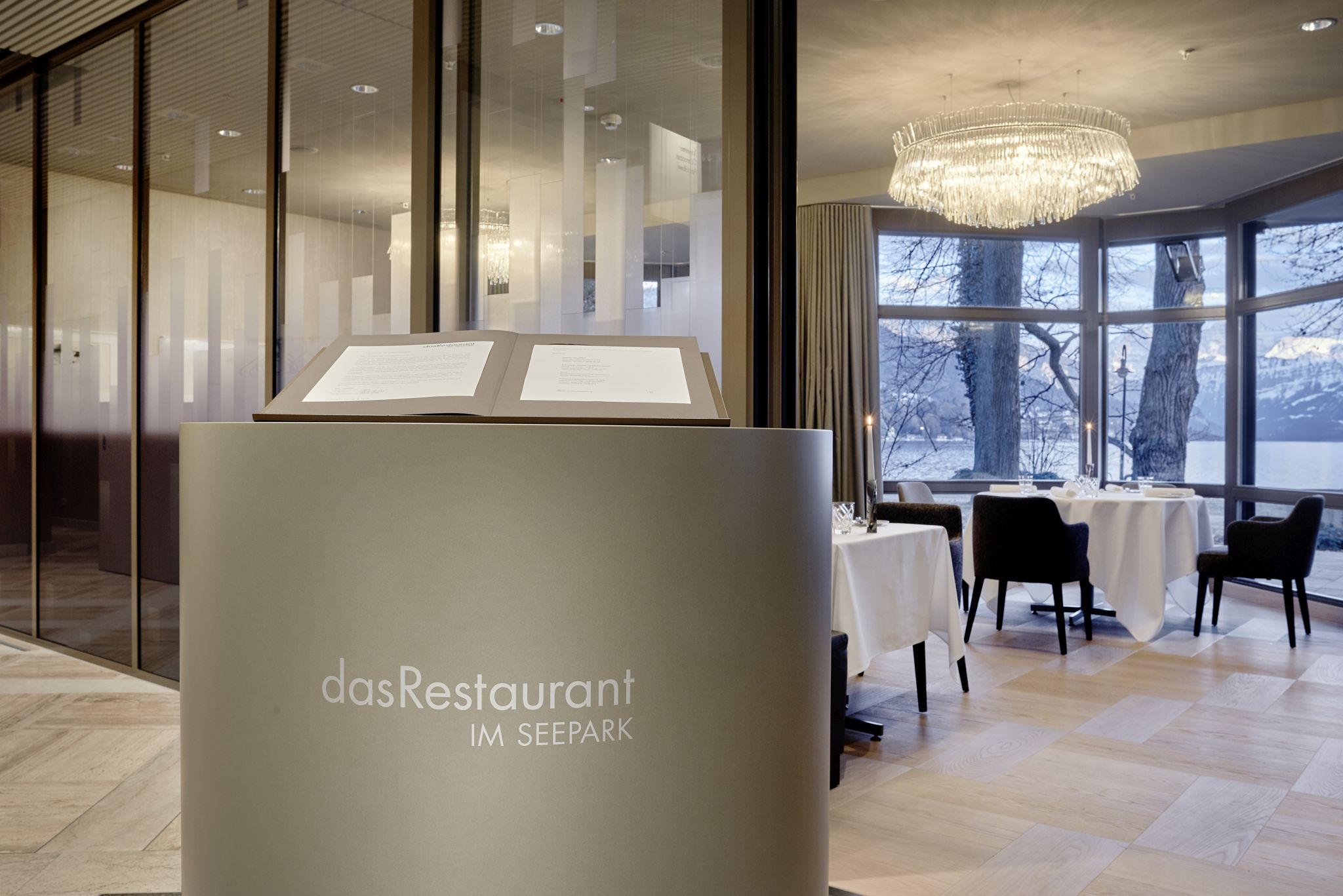Essen-gehen - Hauben: 3 Hauben - Eingangsbereich "dasRestaurant" - "dasRestaurant" im Hotel Seepark 