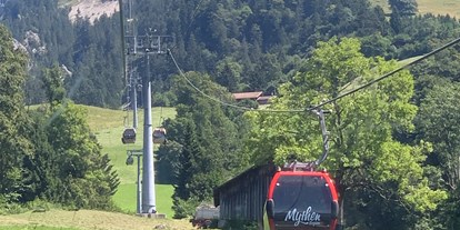 Essen-gehen - Schwyz-Stadt - Hinauf mit der Gondelbahn ins Restaurant Gipfelstubli  - Restaurant Gipfelstubli