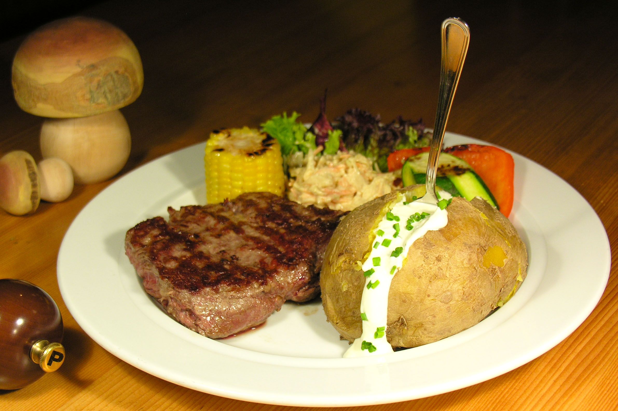 Essen-gehen - Mahlzeiten: Abendessen - Zermatt - Steakhouse "Zur Alten Mühle" Zermatt