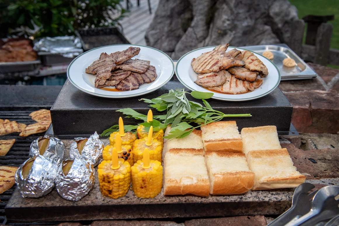 Restaurant: Grillen im Mühlpointhof - Mühlpointhof   Familien- Vitalhotel