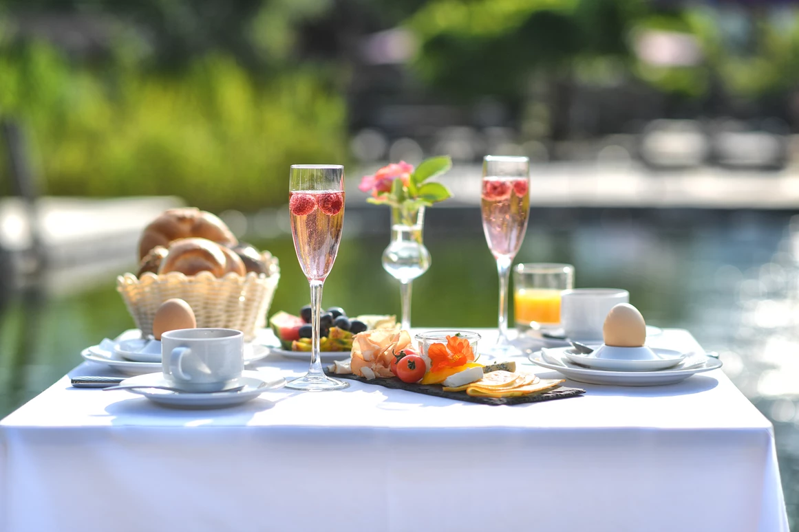 Restaurant: Frühstücken am See
 - Mühlpointhof   Familien- Vitalhotel