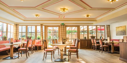 Essen-gehen - Spielplatz - Restaurant, Cafe, hauseigene Bäckerei und Konditorei
 - Mühlpointhof   Familien- Vitalhotel