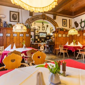 Restaurant: Gaststube, das Herz des Hauses - Hotel Post - Hönigwirt