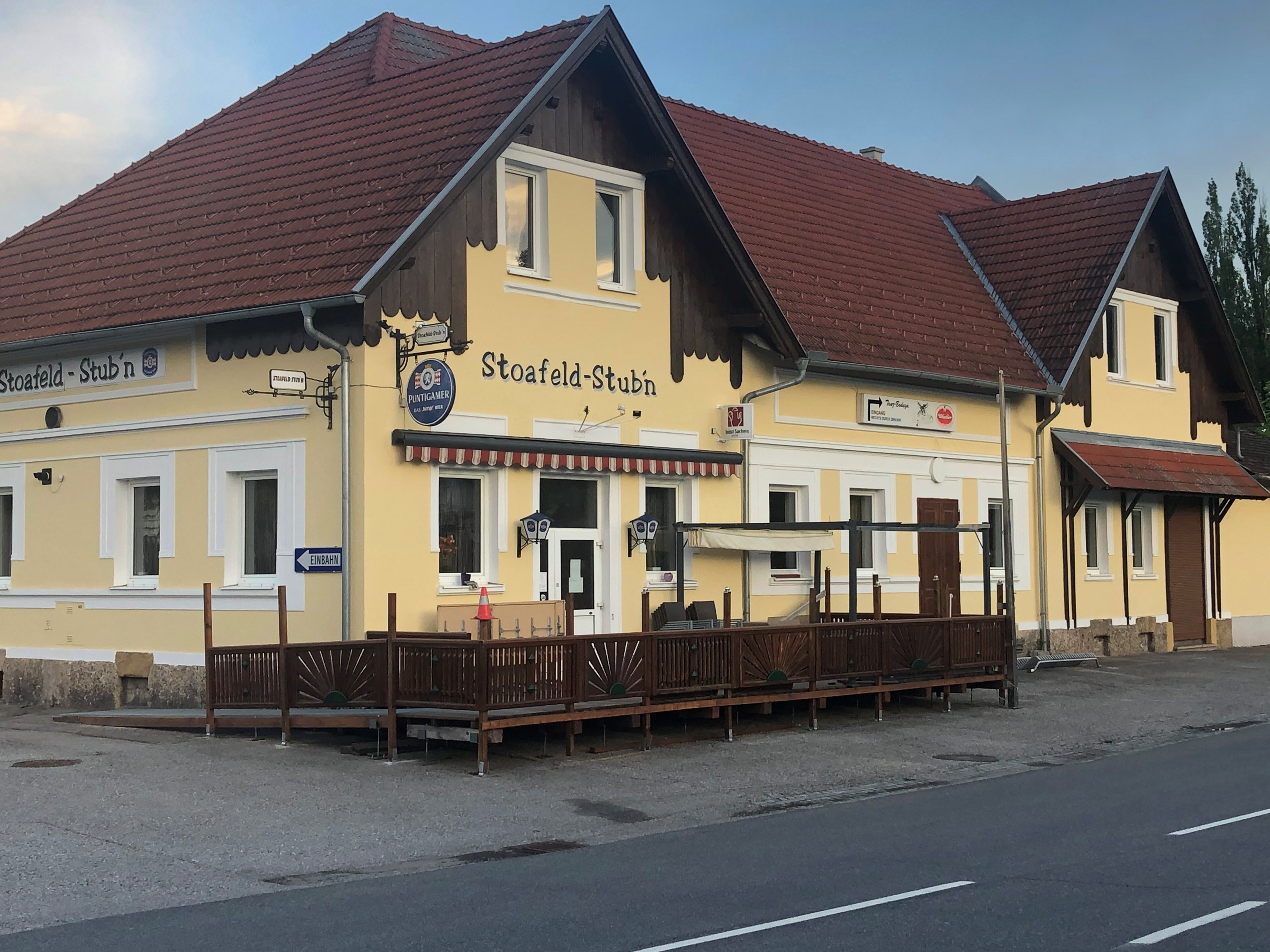 Essen-gehen - Neunkirchen (Neunkirchen) - Stoafeldstubn - Stoafeldstub'n Fam. Nicole Foidl