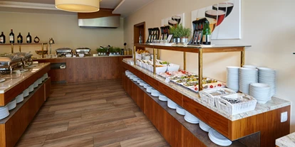 Essen-gehen - Tulln an der Donau - Buffet - Im Park – Schlosspark Mauerbach