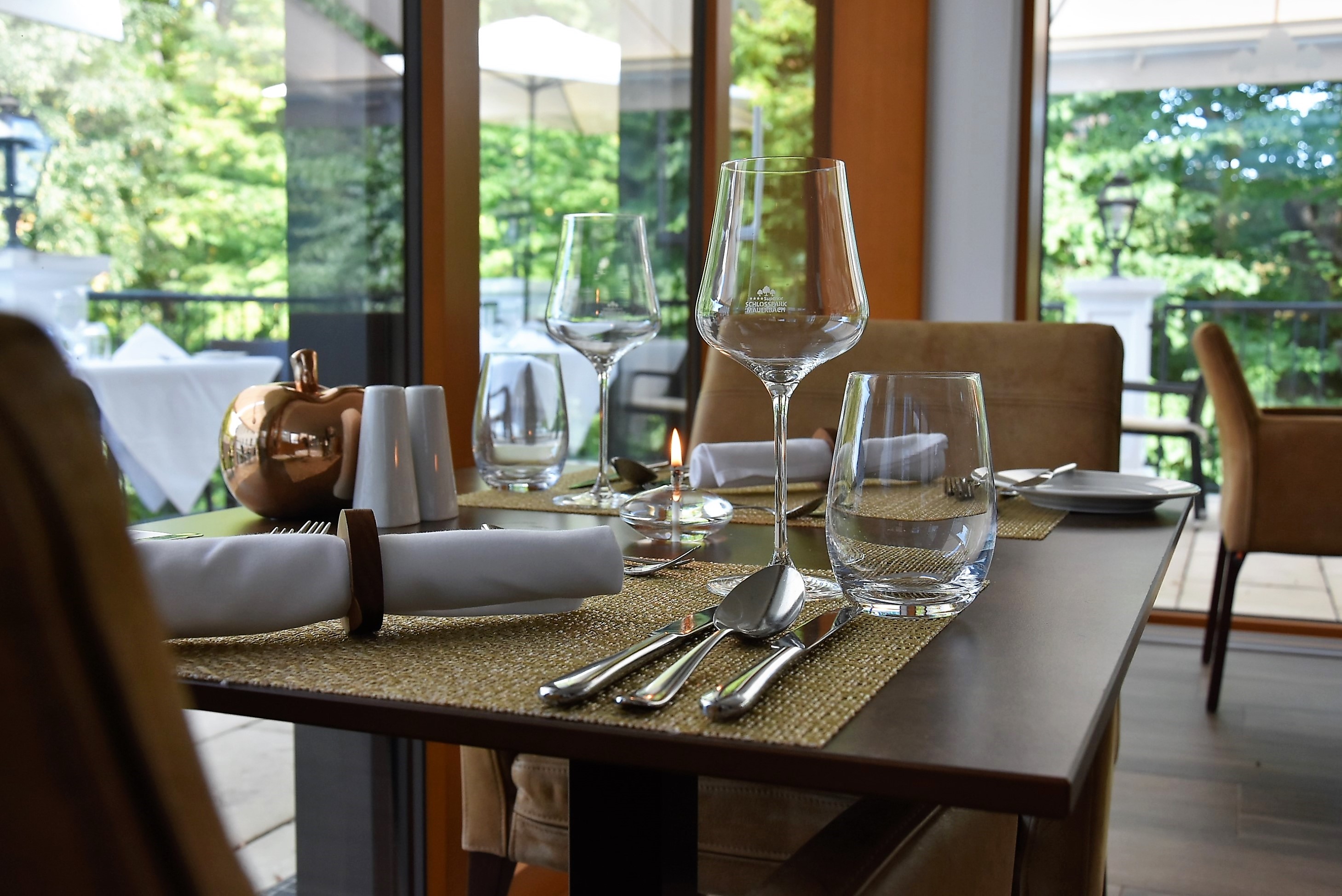 Essen-gehen - Tulln an der Donau - Restaurant Vier Jahreszeiten - Im Park – Schlosspark Mauerbach