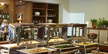 Essen-gehen - Tulln an der Donau - Mittags-Buffet  - Im Park – Schlosspark Mauerbach
