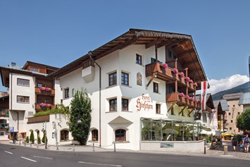 Restaurant: Außenansicht - Hotel - Restaurant zum Hirschen