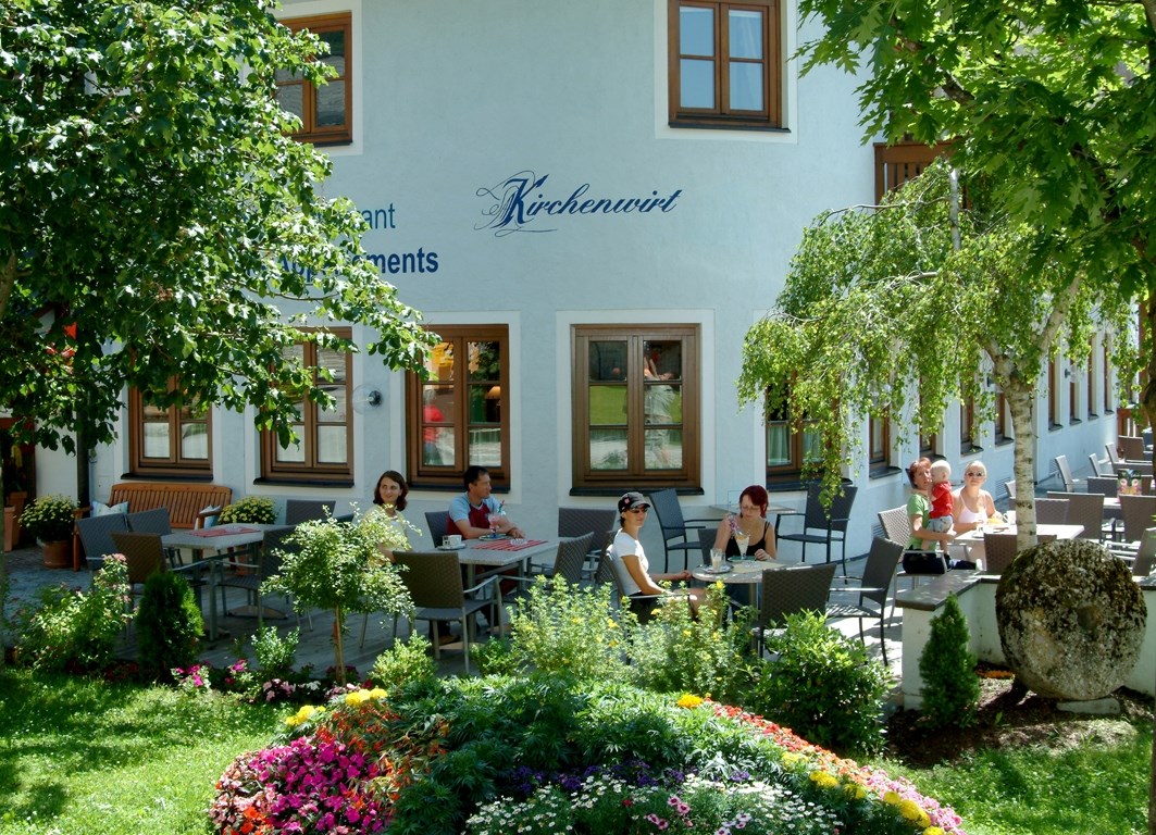 Restaurant: Kirchenwirt Russbach Terrasse - Hotel - Restaurant Kirchenwirt Rußbach