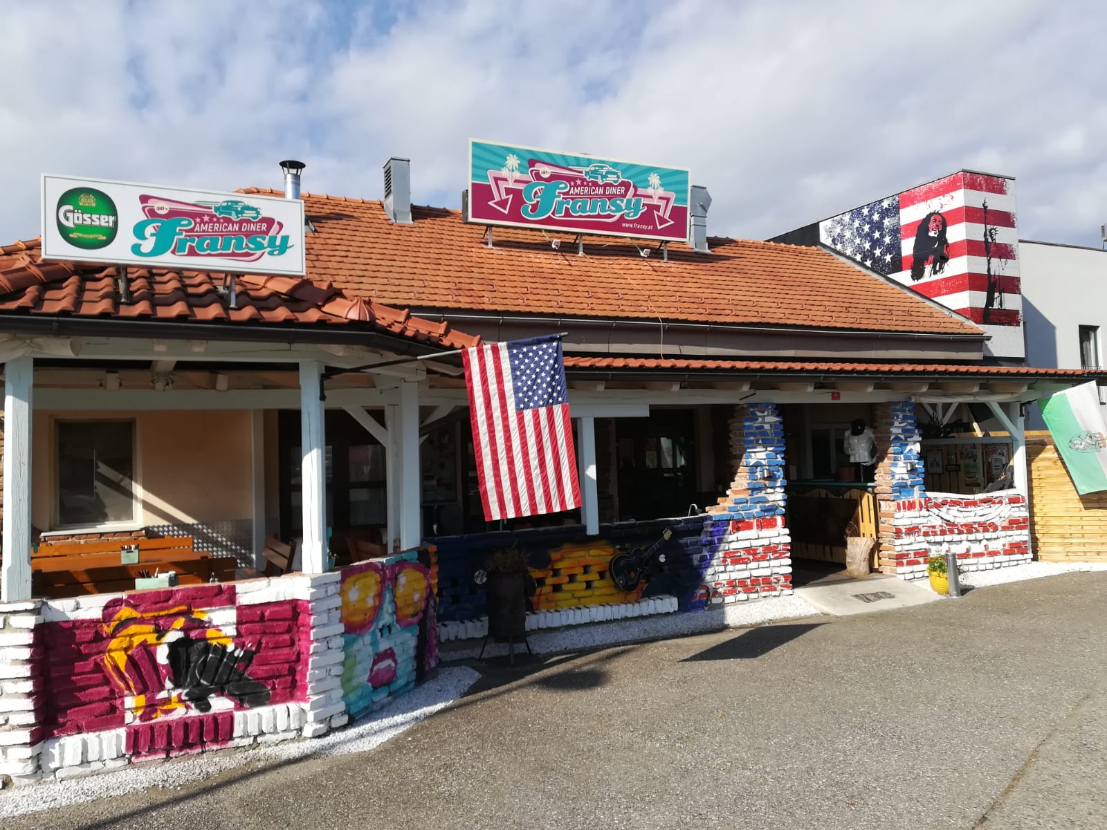 Essen-gehen - Steiermark - Aussenansicht  - Fransy American Diner 