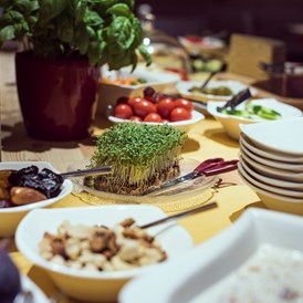 Restaurant: Gemütlich und genüsslich frühstücken im aufatmen - aufatmen | naturhotel . tirol