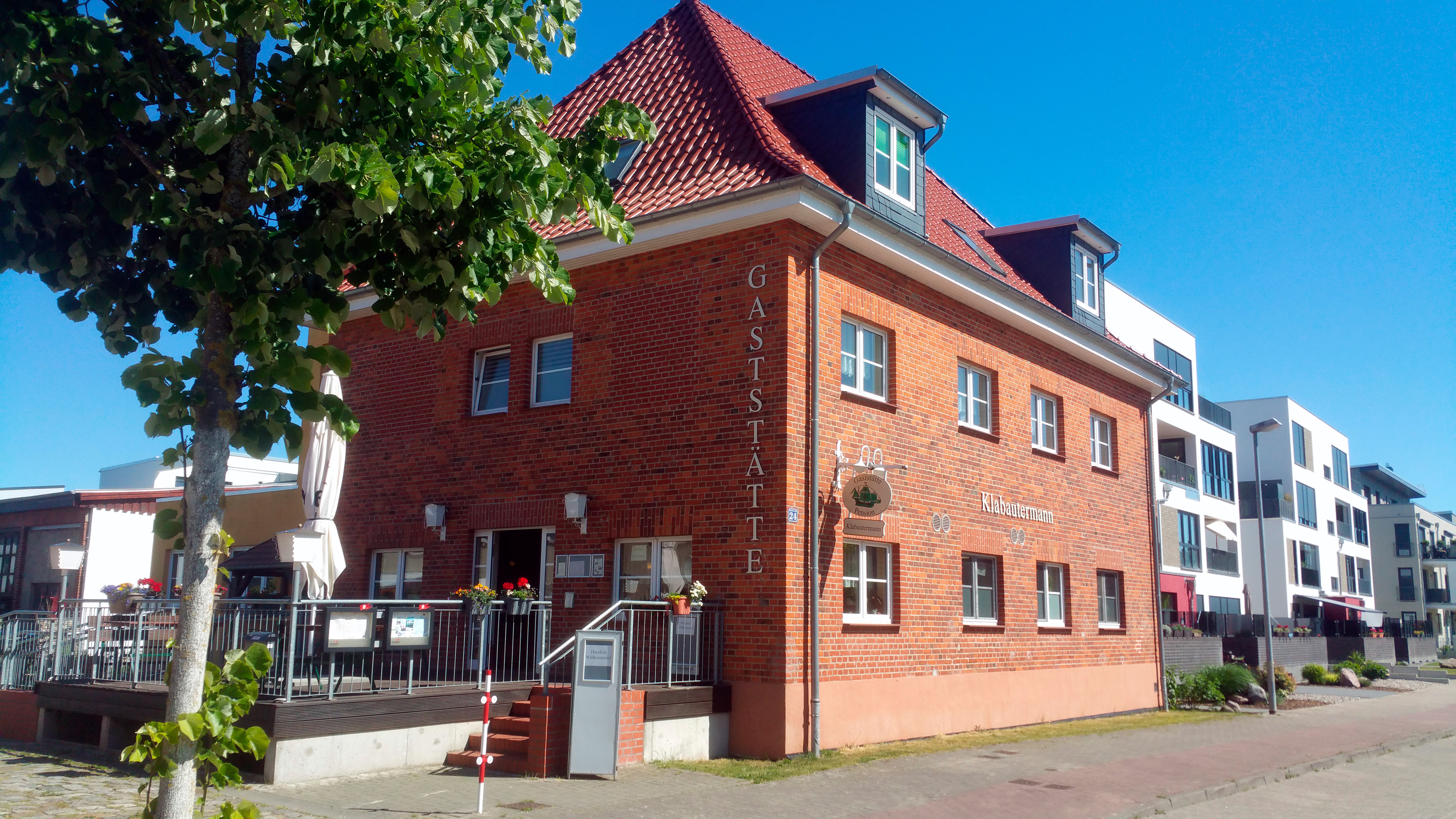 Essen-gehen - Mahlzeiten: Abendessen - Deutschland - Gaststätte und Pension «Klabautermann» in Schwerin - Gaststätte und Pension «Klabautermann»