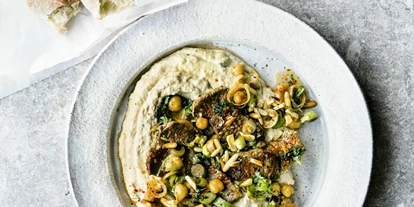 Essen-gehen - rollstuhlgerecht - Salzburg-Stadt Liefering - Hummus mit Lammfleisch - Levantine taste