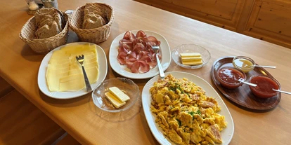 Essen-gehen - Feldberg - Frühstück im Gasthaus zum Strauß aus 100% regionalen Zutaten - Gasthaus zum Strauß