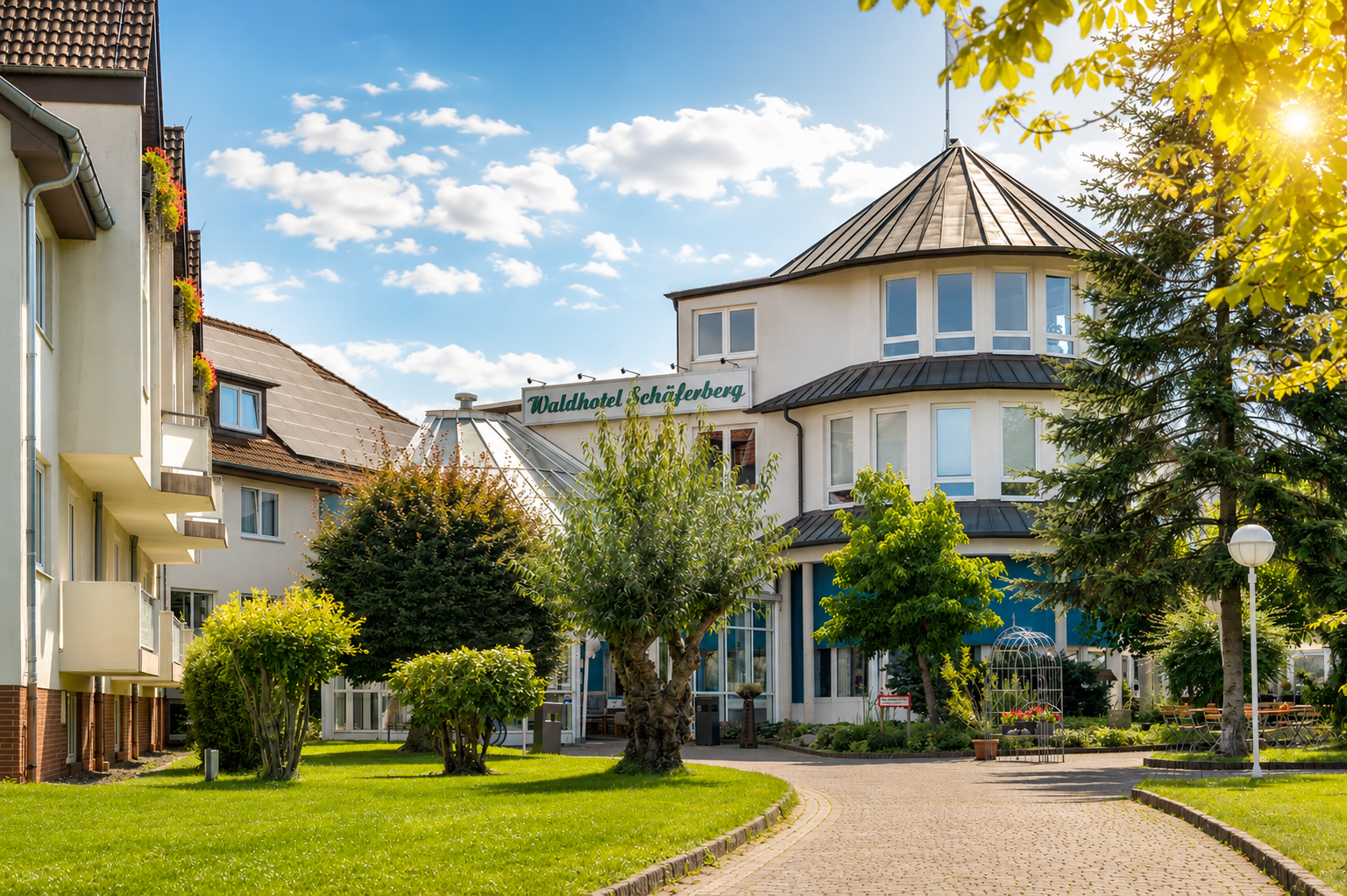 Essen-gehen - Preisniveau: €€ - Deutschland - Waldhotel Schäferberg - Ihr Hotel bei Kassel - Restaurants "Libelle" & "blaue Ente" im Waldhotel Schäferberg