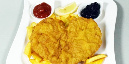 Essen-gehen - Ambiente: klassisch - Schnitzerl mit frisch zubereitet.
Fleisch von Bauern aus der Region, Eier aus Bio-Freilandhaltung, selbst gemachte Brösel vom Gebäck unserer Partner Bäckereien ... nur das Beste für die Gäste! - Platzlwirt Felix Pollhammer