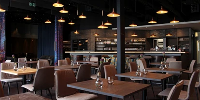 Essen-gehen - Ambiente: klassisch - Das Restaurant Maracana im Innenbereich. - Restaurant Maracana