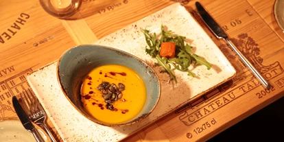 Essen-gehen - Ambiente: klassisch - Kürbiscremesuppe - Restaurant Maracana