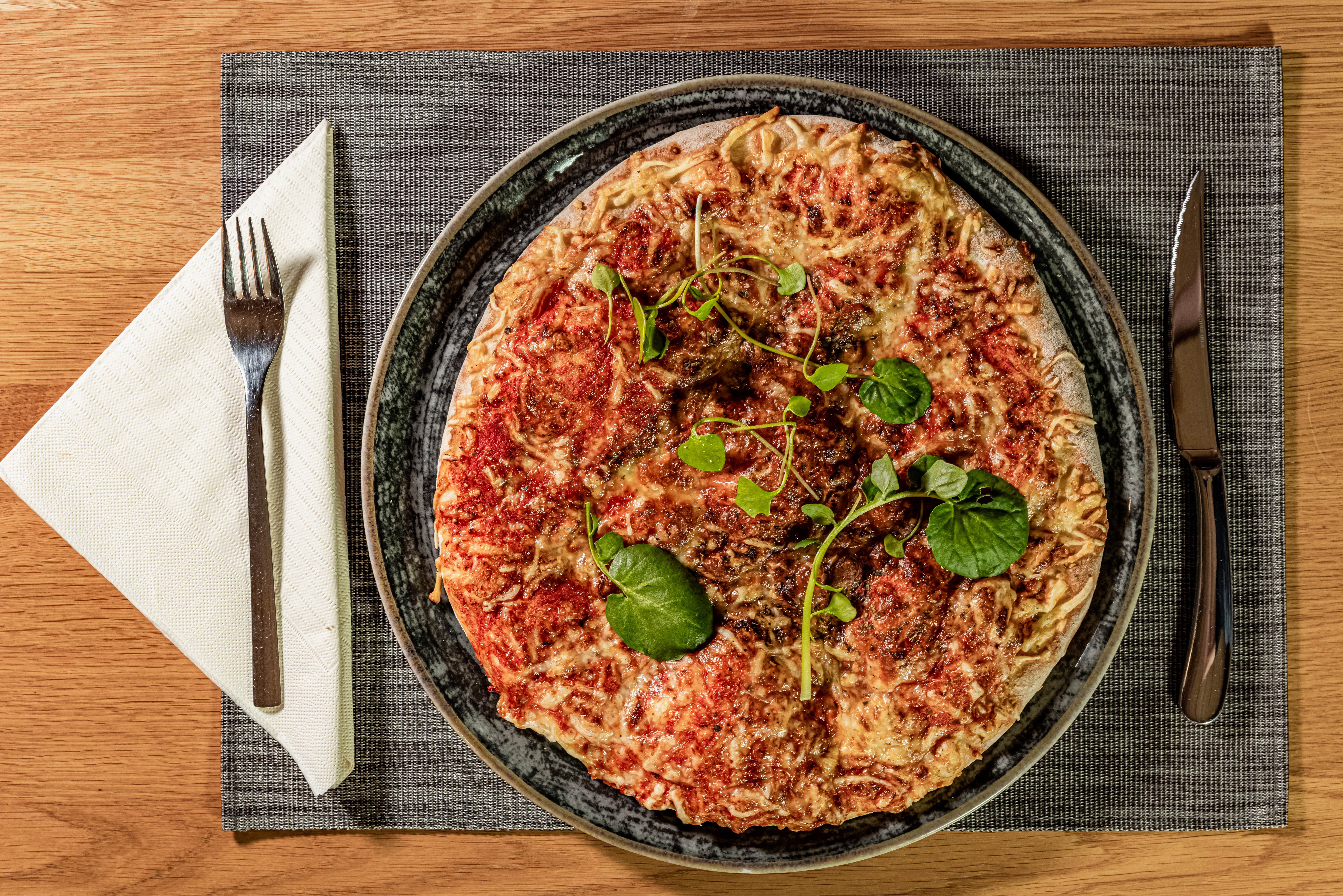 Restaurant: nawu_Restaurant_Pizza_Hauspizza_Salamipizza_Margherita - nawu Restaurant