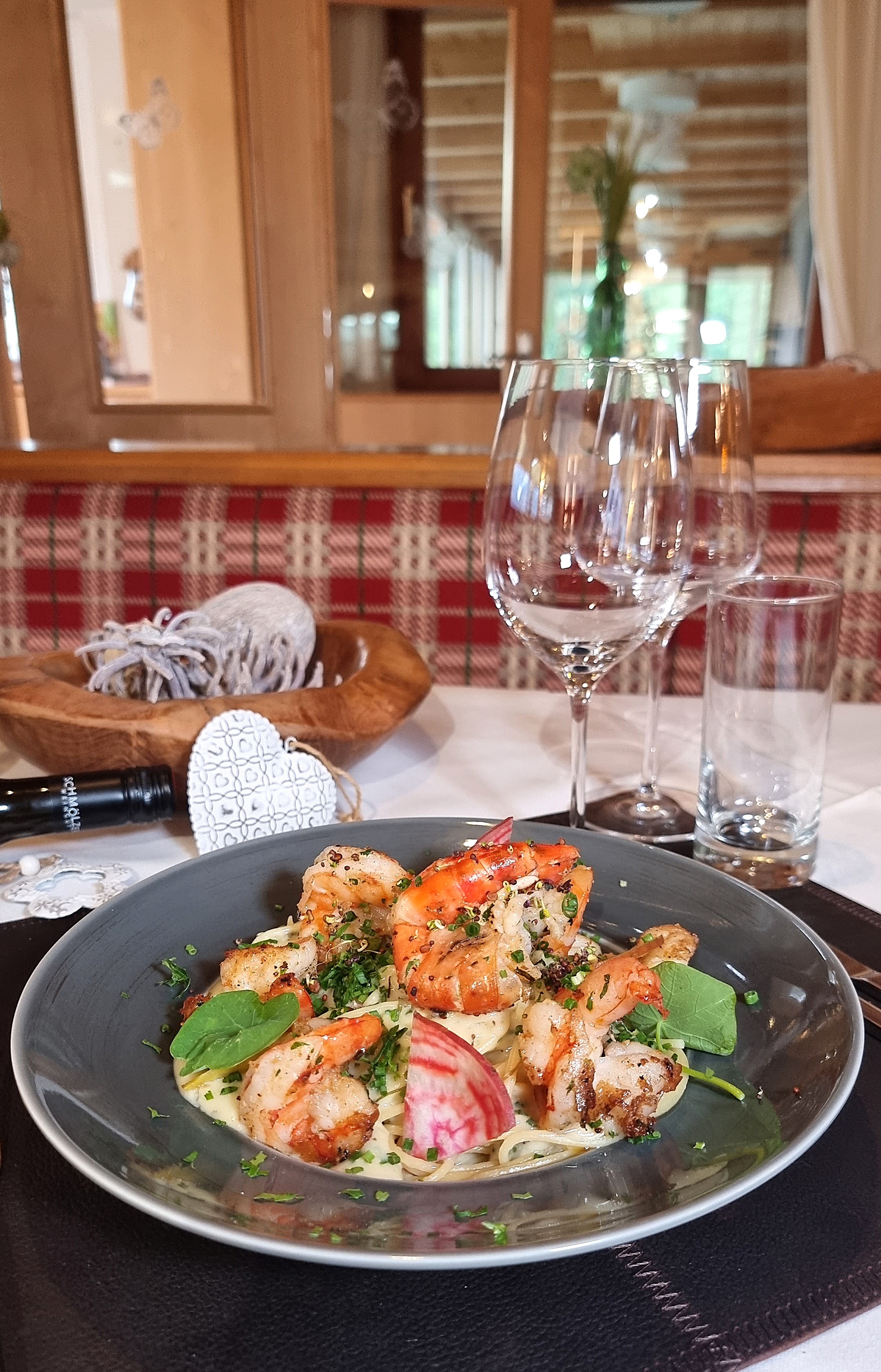 Restaurant: nawu_Restaurant_Fischgerichte_Riesengarnelen - nawu Restaurant