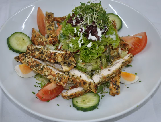 Restaurant: Backhendlsalat - Gasthof & Appartements Longa Stub´n