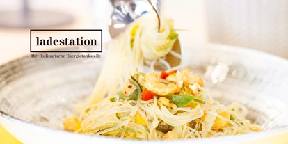 Essen-gehen - PLZ 3430 (Österreich) - Sie haben heute keine Lust zum Kochen? Wir schon! Täglicher Mittagstisch mit Tagesteller ab 6,50. Klassisch österreichische und internationale Gerichte, immer auch ein vegan/vegetarisches Angebot. Zum vor Ort  genießen oder zum Mitnehmen. - ladestation - Gastronomie im Haus der Digitalisierung