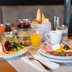 Restaurant: Täglich Frühstück von 07.00 bis 12.00 Uhr - mo.wi - Das Restaurant im Hotel Moserhof