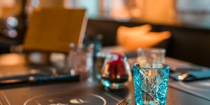 Essen-gehen - Ambiente: klassisch - Eingedeckter Tisch - Hà&M "Real Saigon Kitchen"