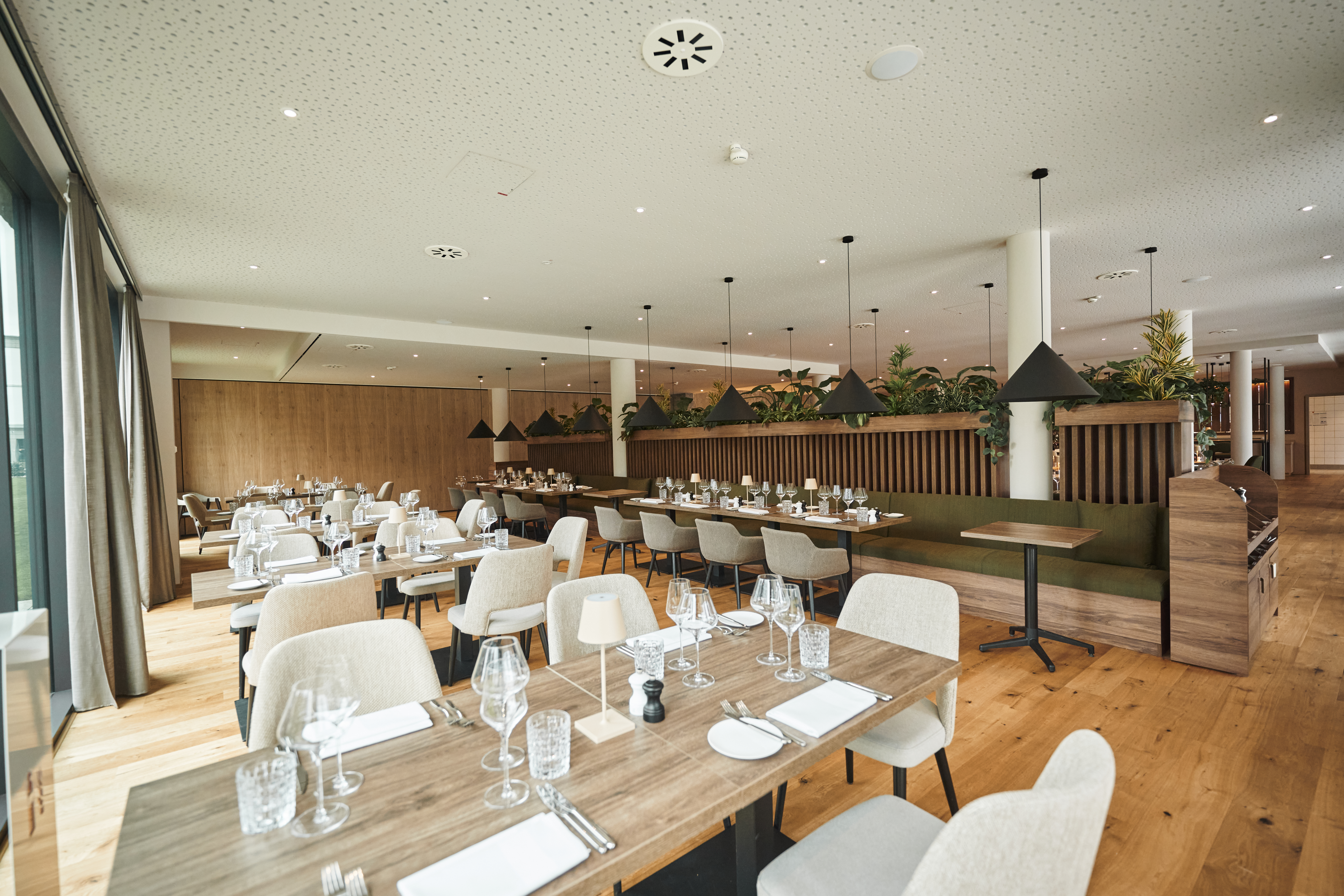 Essen-gehen - Live Musik abends - Restaurant Nouri Taste