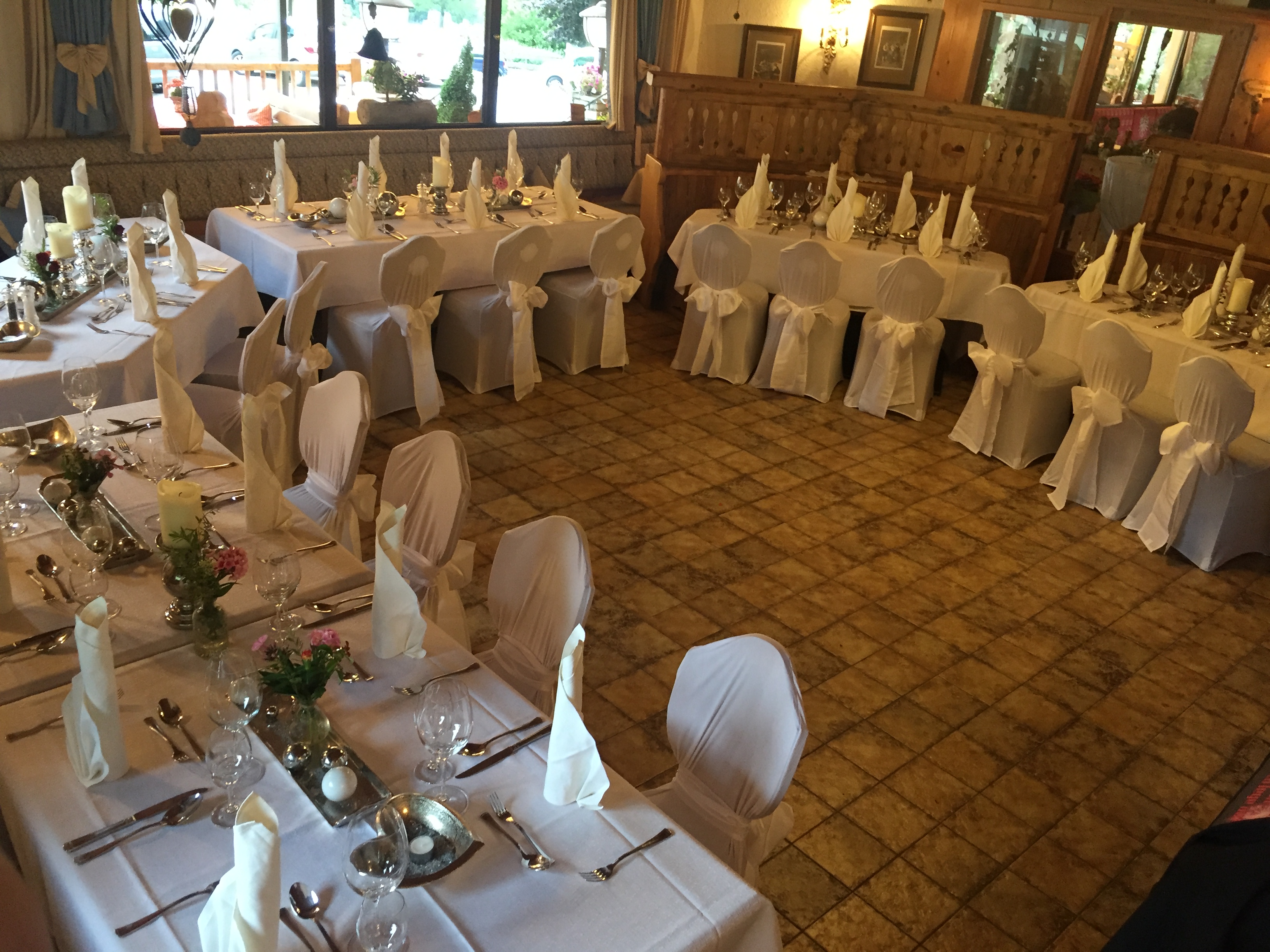 Restaurant: Hochzeiten von 35 bis 120 Personen - Kirchenwirt Maurach am Achensee mit Kinderspielplatz